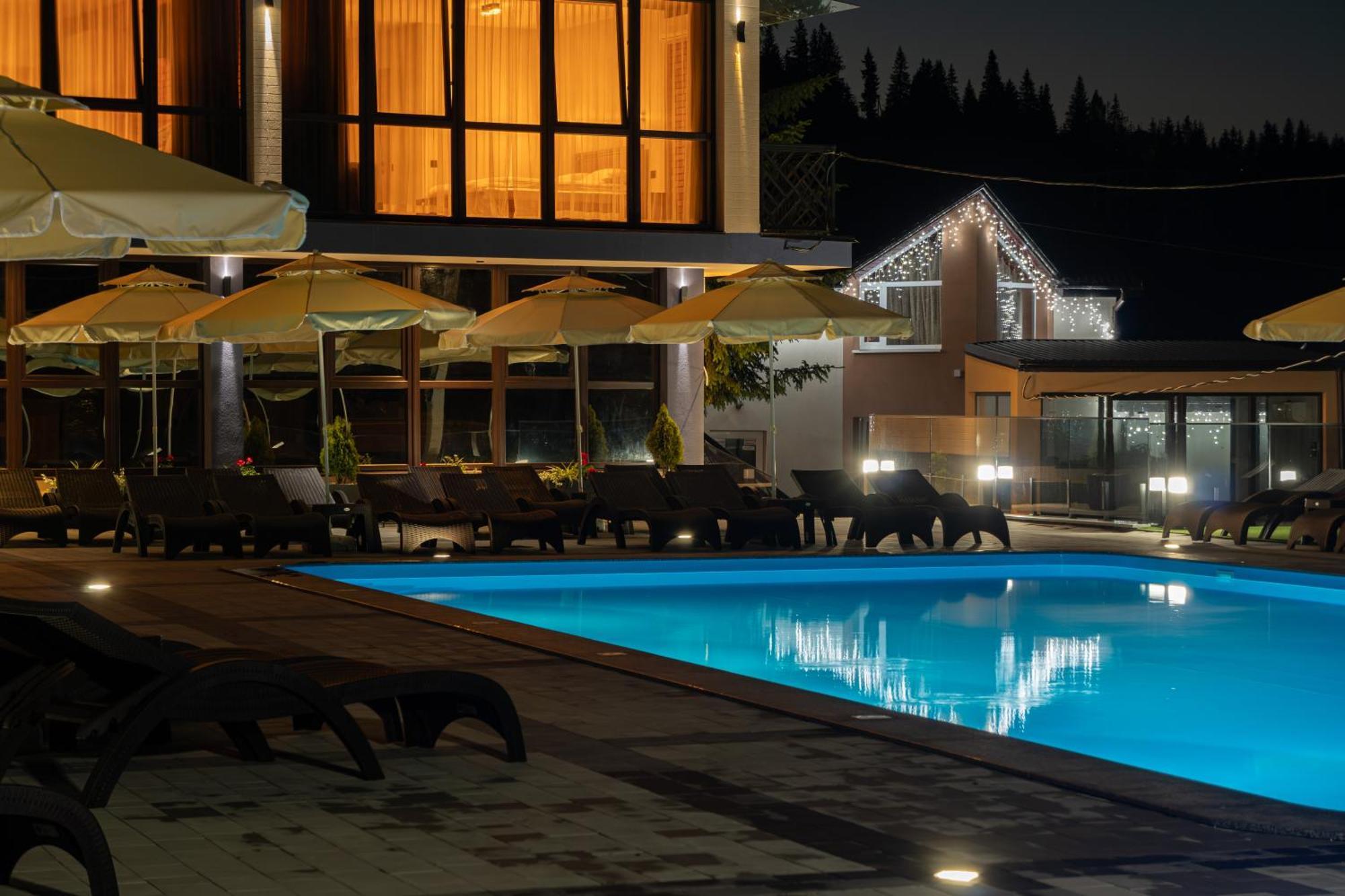 Summit Hotel Yablunytsya Exterior photo